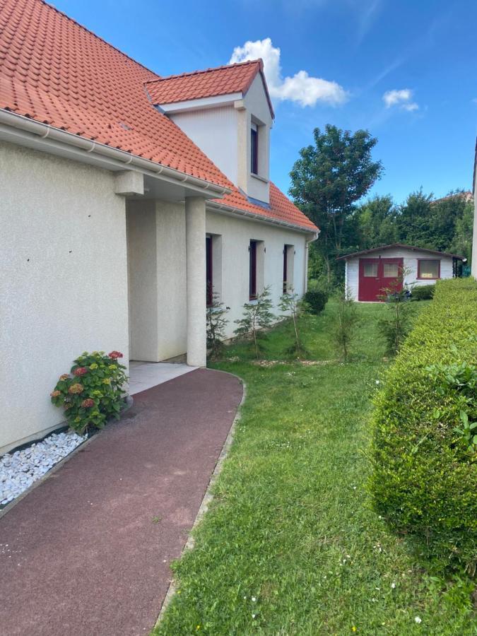 Bed and Breakfast Aux Charmes 1 Isques Экстерьер фото
