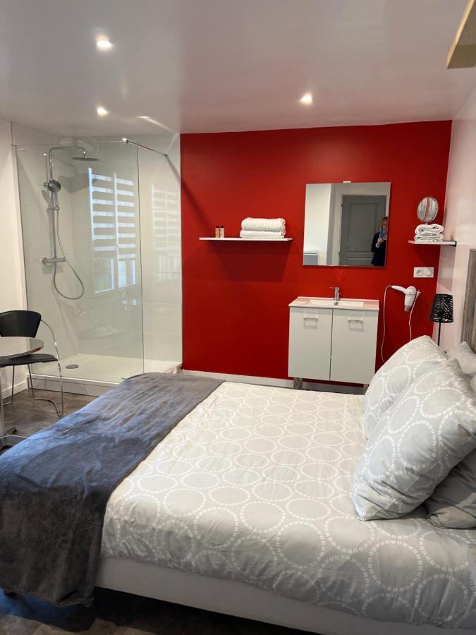Bed and Breakfast Aux Charmes 1 Isques Экстерьер фото