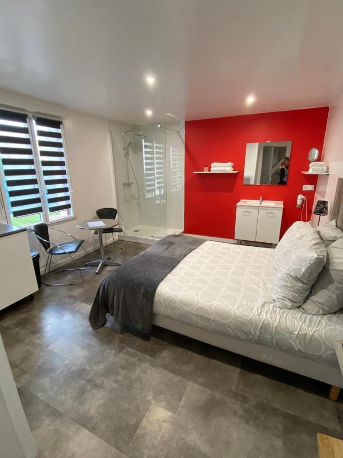 Bed and Breakfast Aux Charmes 1 Isques Экстерьер фото